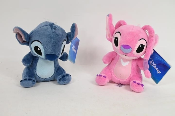 Disney Stitch i Angel – mini pluszowe figurki 17 cm (12 szt. w boxie)