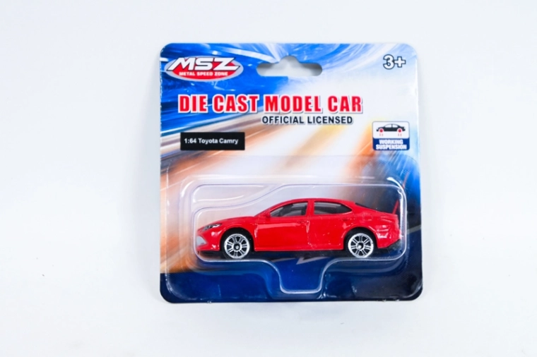 MSZ Toyota Camry czerwony model auta 1:64