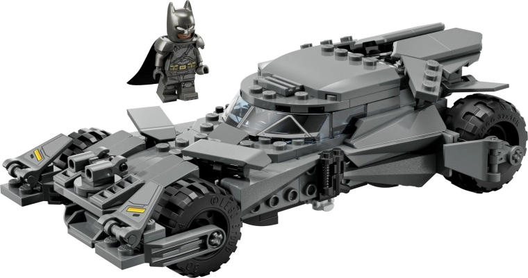 Kultowy Batmobil do zabawy i ekspozycji