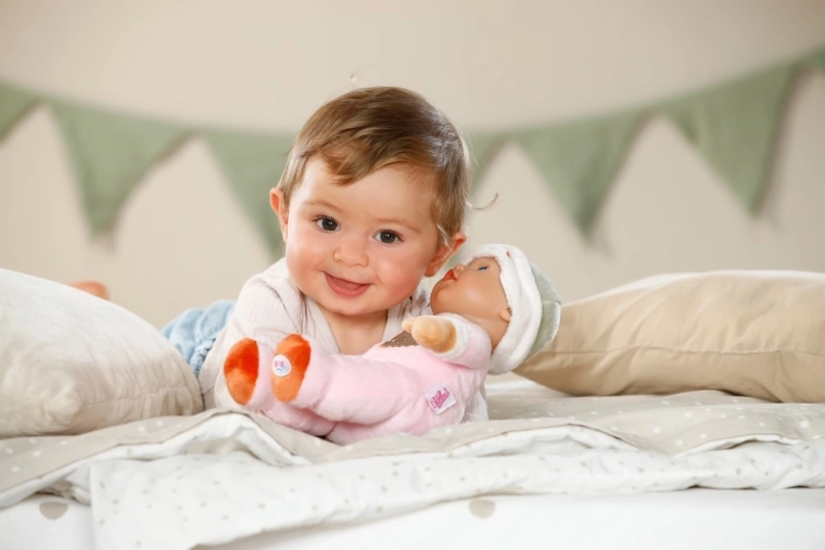 Wbudowana grzechotka dla delikatnej stymulacji