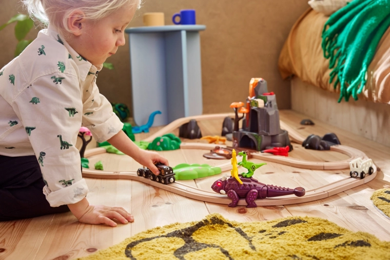 Kompatybilne z drewnianymi kolejkami BRIO