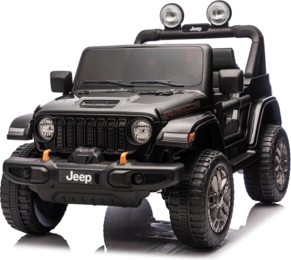Napęd 2×4/4×4 i 4 mocne silniki