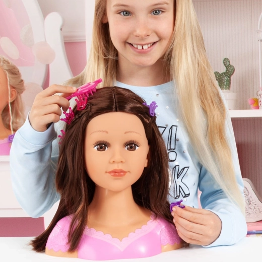 Zabawa w salon i makijaż