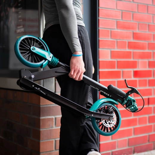 Bezpieczne hamowanie z hamulcem tarczowym