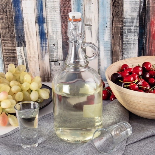 Stylowa prezentacja domowych napojów