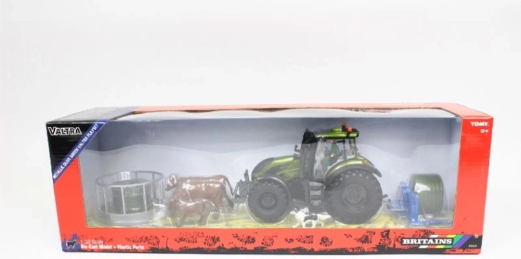 Britains zestaw traktor Valtra metallic olive green 1:32