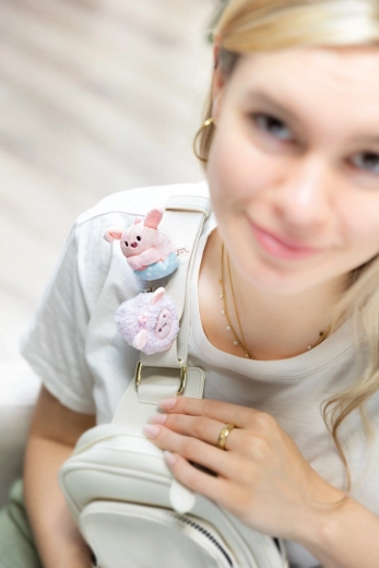 Stylowy dodatek do torebki i plecaka