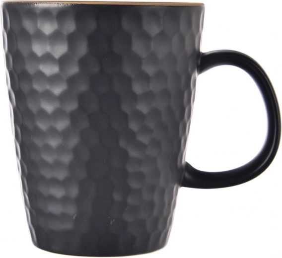 Nowoczesna matowa czerń pasująca do każdej zastawy