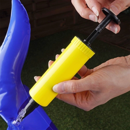 Szybkie nadmuchiwanie dzięki dołączonej pompce