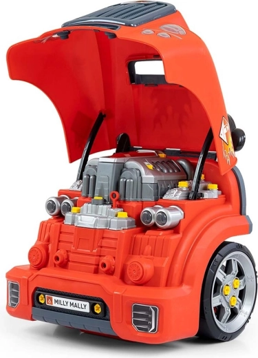 Otwierana maska i realistyczny silnik