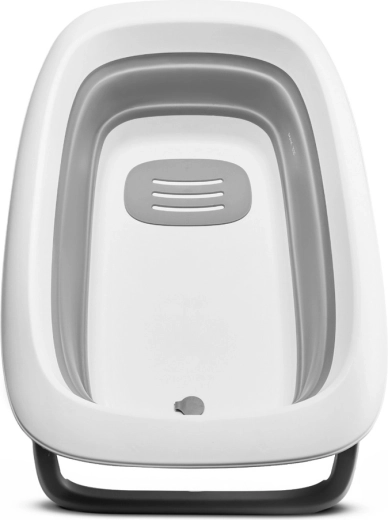 Składana wanienka z silikonowym dnem – oszczędność miejsca