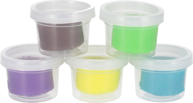 Praktyczne pojemniczki, kolory pozostają świeże
