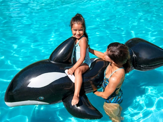 Solidne uchwyty dla pewności na falach