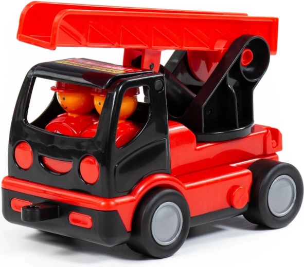 Zabawa na kółkach z figurkami strażaków