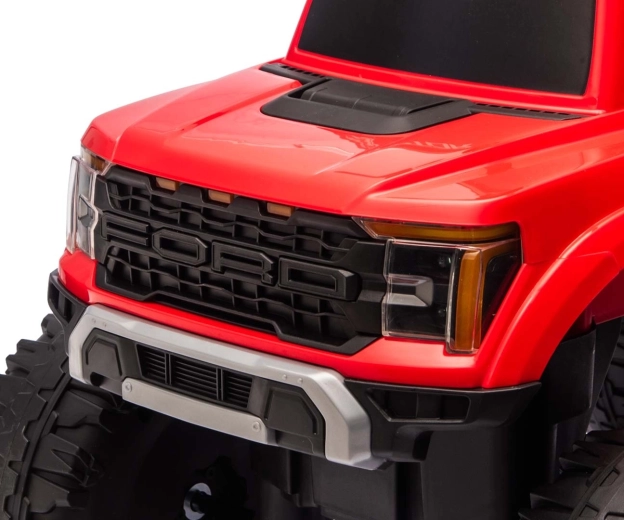 Realistyczny design Ford F-150 Raptor i światła LED