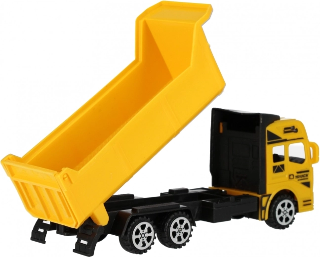 Wytrzymałe wykonanie do zabawy w domu i na zewnątrz