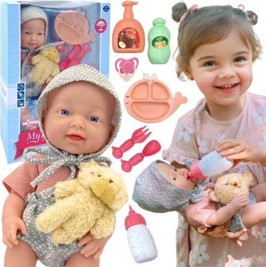 Lalka niemowlę WOOPIE ROYAL 36 cm w stroju z misiem i akcesoriami do karmienia