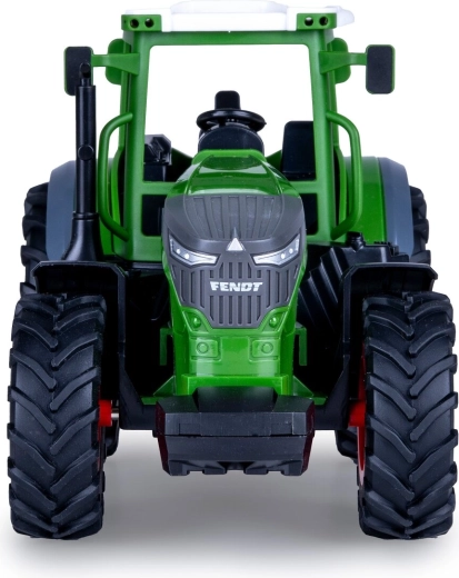 Starannie wykonany traktor Fendt