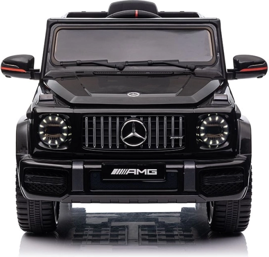 Realistyczna jazda AMG ze światłami LED