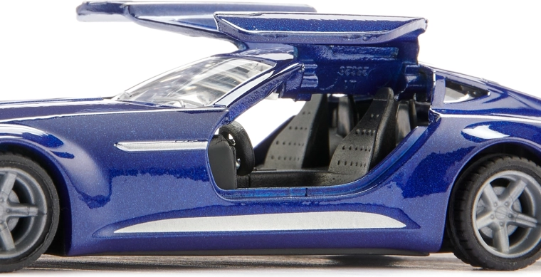 Otwierane drzwi typu gullwing dla maksymalnego efektu