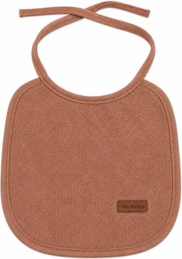 Dziecięcy śliniak frotte New Baby z podszewką PVC brązowy - 1 sztuka
