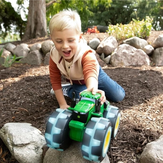 Duże terenowe koła do zabawy w domu i na zewnątrz