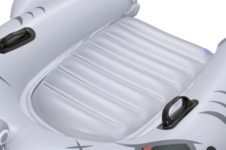 Solidne uchwyty i stabilna strefa siedząca