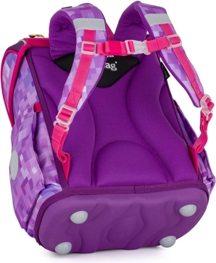 Sztywna konstrukcja i stabilne dno