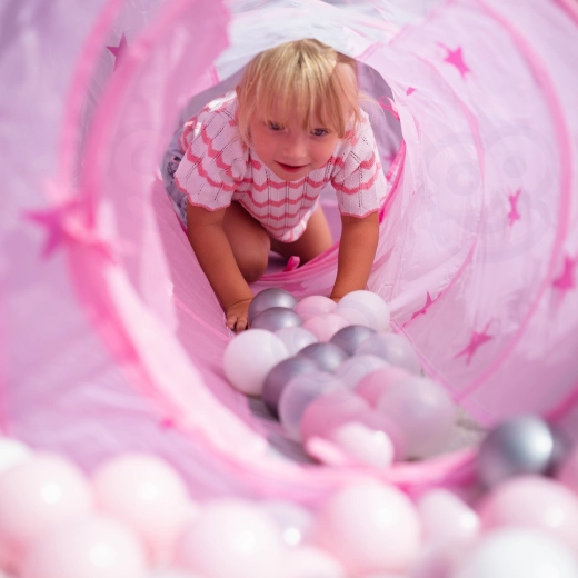 Długi łączący tunel do aktywnego ruchu