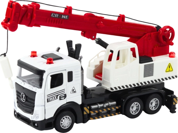 Metalowa kabina z otwieranymi drzwiami