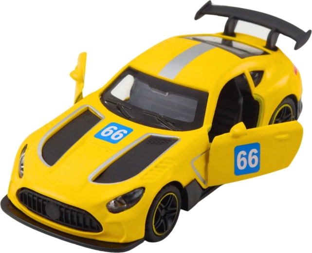 Otwierane drzwi i realistyczne detale