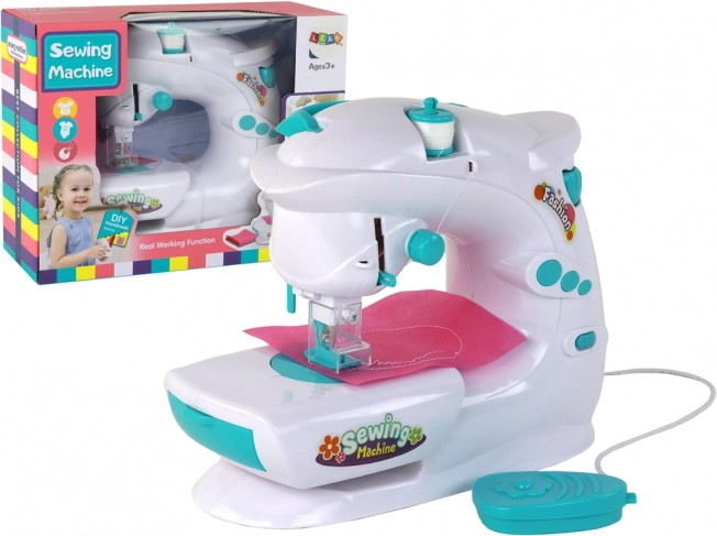 Dziecięca maszyna do szycia jak prawdziwa, biała, na baterie