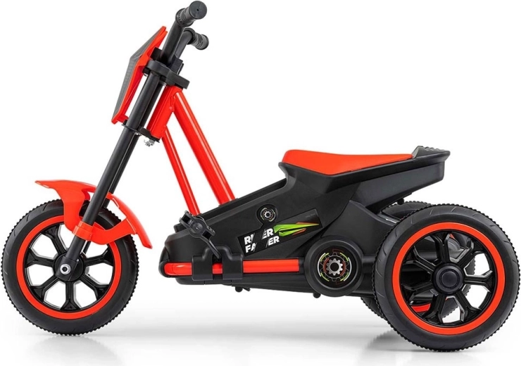 Stabilna trójkołowa konstrukcja w stylu motocykla