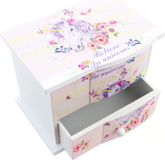 Uroczy design z jednorożcem