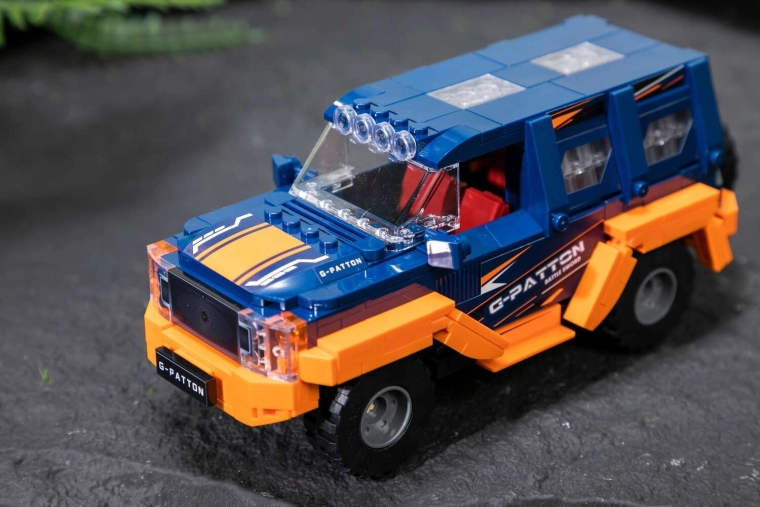 Wnętrze i nadruki bez naklejek