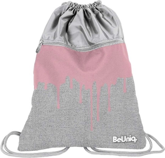 Praktyczna przednia kieszeń na zamek