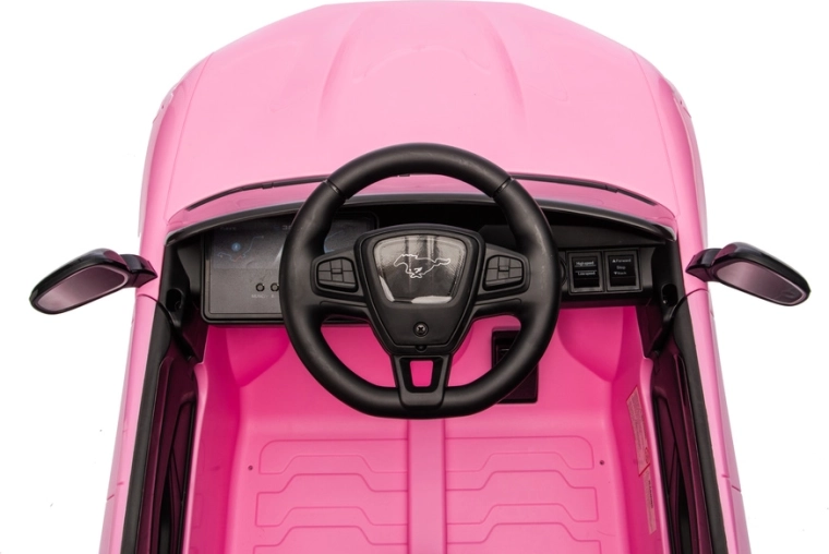 Komfortowy kokpit z kierownicą