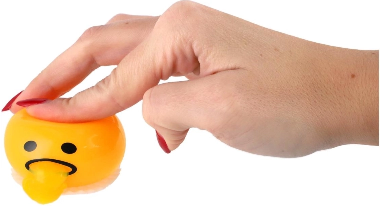 Zabawny efekt „wymiotującego” slime’u