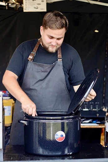 Odpowiedni na indukcję i do zmywarki