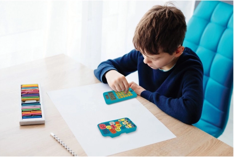 Wesoły motyw MINIONKI zachęca do nauki