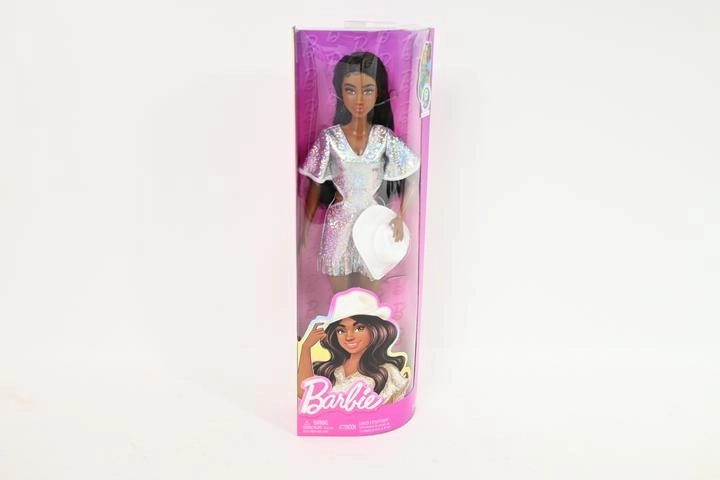 Barbie Fashionistas lalka kowbojka w brokatowej sukience