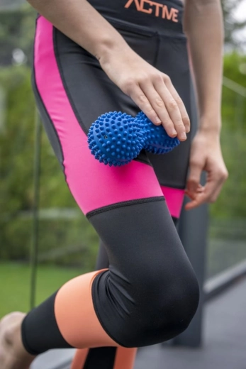 Głęboki masaż ud i pleców