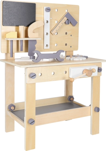 Realistyczne imadło i blat roboczy