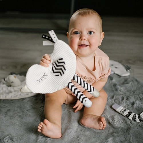 Kontrastowe wzory wspierające rozwój wzroku