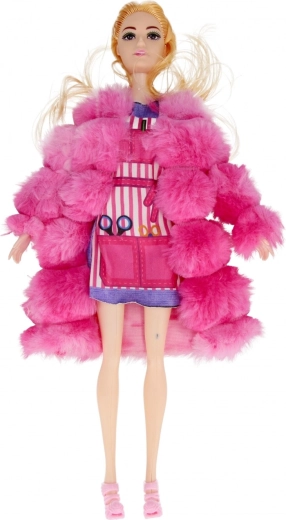 Stylowe futerko i nowoczesny strój