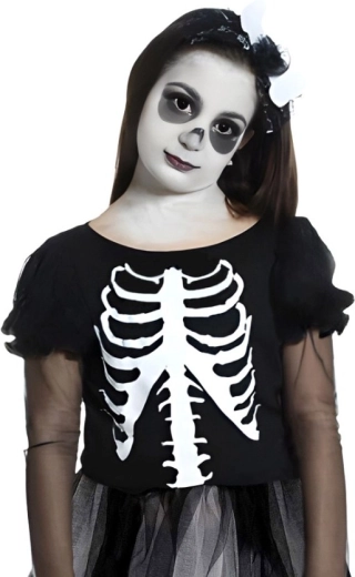 Tiułowa spódnica i bufiaste rękawy