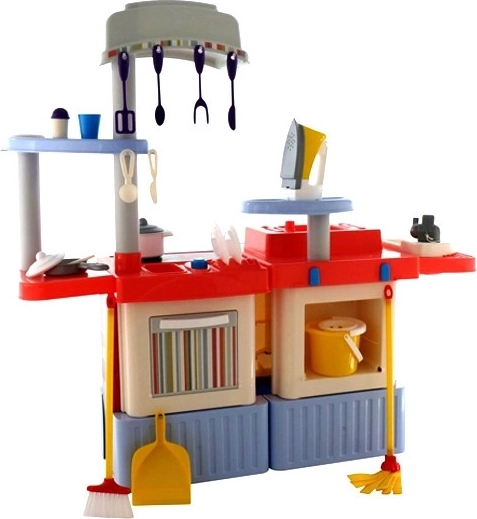 Bogate akcesoria do realistycznej zabawy