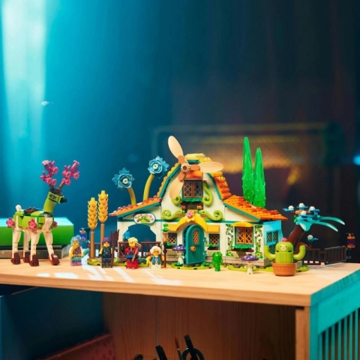 Funkcjonalna stajnia pełna detali