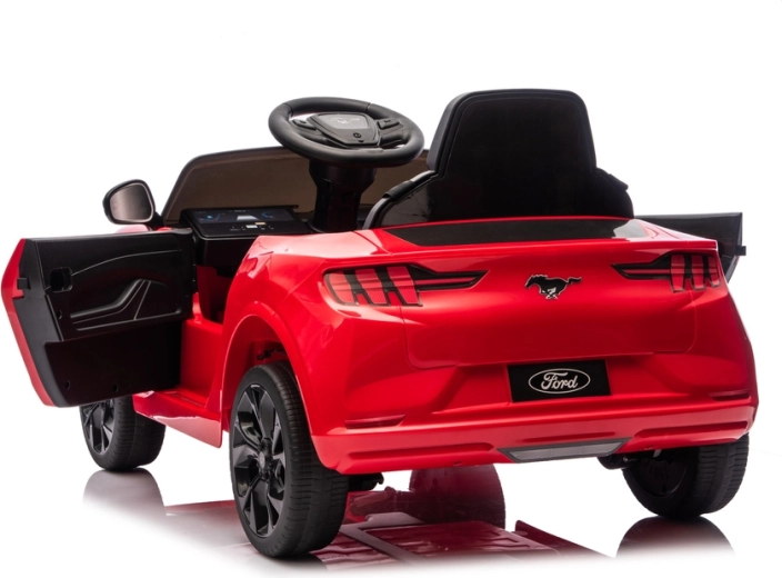 Otwierane drzwi i wygodne wsiadanie