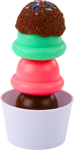 Układane w stos kulki rozwijają motorykę małą